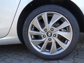 Hyundai i30 thumbnail 3
