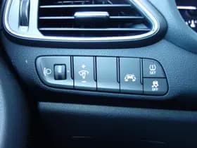 Hyundai i30 thumbnail 26