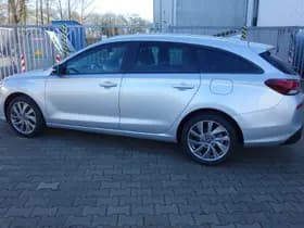 Hyundai i30 thumbnail 4