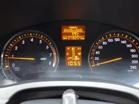Toyota Avensis thumbnail 14