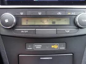 Toyota Avensis thumbnail 18