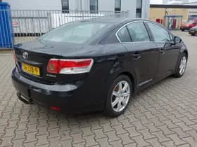 Toyota Avensis thumbnail 5