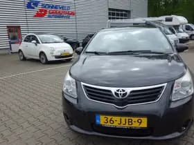 Toyota Avensis thumbnail 7
