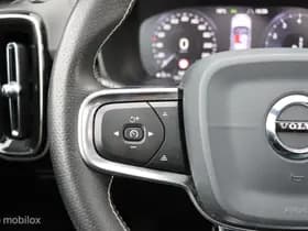 Volvo XC40 thumbnail 17