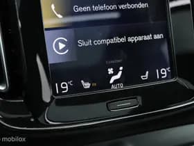 Volvo XC40 thumbnail 24