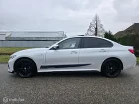 BMW 3 Serie thumbnail 40