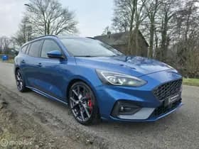 Ford Focus thumbnail 4