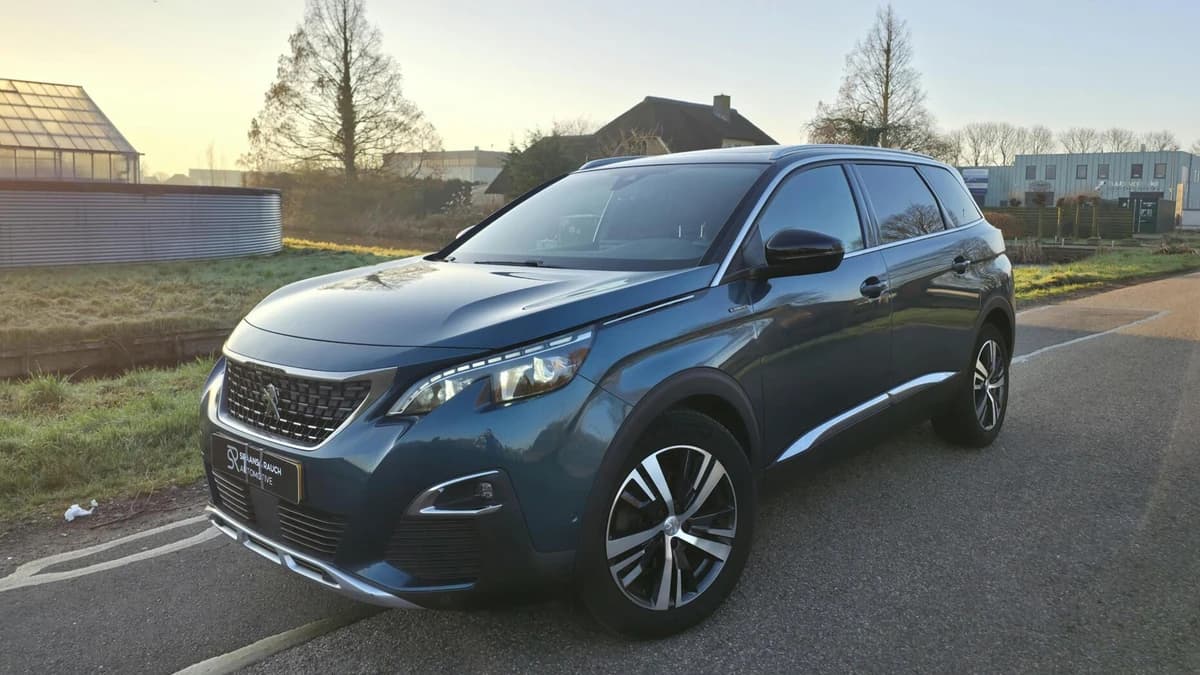 Peugeot 5008 — foto 1