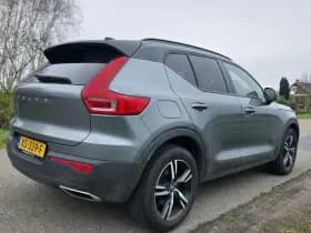 Volvo XC40 thumbnail 4