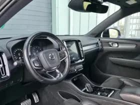 Volvo XC40 thumbnail 6
