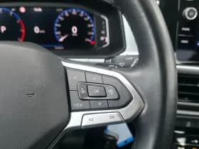 Volkswagen T-Roc thumbnail 16