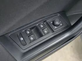 Volkswagen T-Roc thumbnail 25