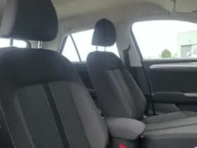 Volkswagen T-Roc thumbnail 8