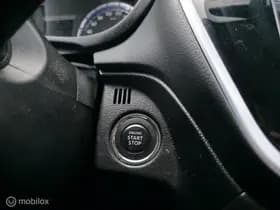 Suzuki S-Cross thumbnail 17