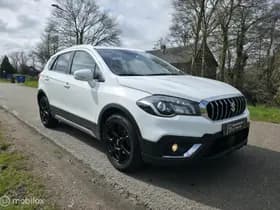Suzuki S-Cross thumbnail 3