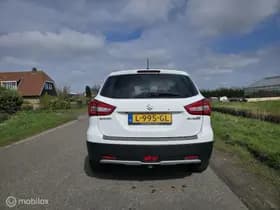 Suzuki S-Cross thumbnail 33