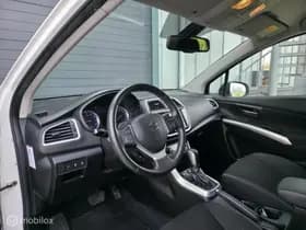 Suzuki S-Cross thumbnail 6