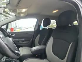 Renault Captur thumbnail 8
