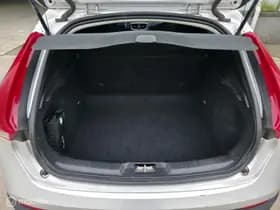 Volvo V40 thumbnail 29