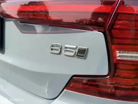 Volvo S60 thumbnail 32