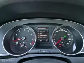 Volkswagen Passat thumbnail 18