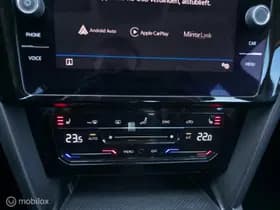Volkswagen Passat thumbnail 22