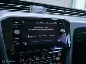 Volkswagen Passat thumbnail 24