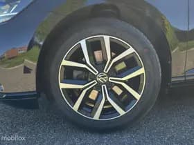 Volkswagen Passat thumbnail 26