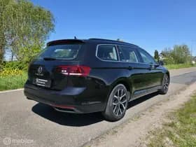 Volkswagen Passat thumbnail 4
