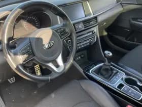 Kia Optima Sportswagon 1.7 CRDi DynamicLine | Pano | H&K Audio | Camera | Dealer onderhouden | thumbnail 11