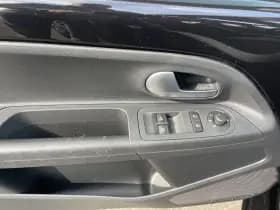 Volkswagen Up! 1.0 BMT high up! | Pano | Cruise | Camera | Leder thumbnail 7