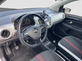Volkswagen Up! 1.0 BMT high up! | Pano | Cruise | Camera | Leder thumbnail 8