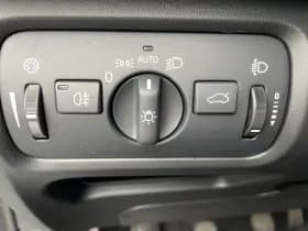 Volvo V40 1.6 T3 Kinetic Camera | Cruise | Climate | Trekhaak thumbnail 19