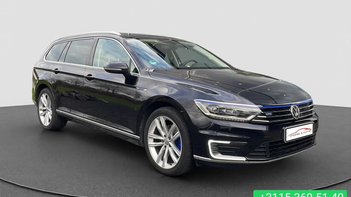 Volkswagen Passat Variant 1.4 TSI GTE Connected Series Plus Apple Carplay | Pano/schuif | Trekhaak | Parkeer ass. — foto 1