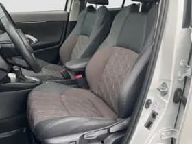 Toyota Yaris Cross 1.5 Hybrid AWD Executive | Panodak | HUD | Trekhaak | 360 camera thumbnail 11