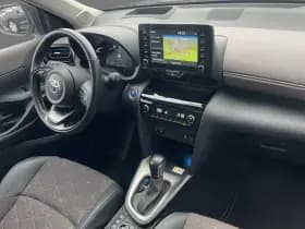 Toyota Yaris Cross 1.5 Hybrid AWD Executive | Panodak | HUD | Trekhaak | 360 camera thumbnail 3