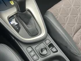 Toyota Yaris Cross 1.5 Hybrid AWD Executive | Panodak | HUD | Trekhaak | 360 camera thumbnail 22