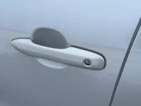 Toyota Yaris Cross 1.5 Hybrid AWD Executive | Panodak | HUD | Trekhaak | 360 camera thumbnail 30