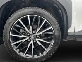 Toyota Yaris Cross 1.5 Hybrid AWD Executive | Panodak | HUD | Trekhaak | 360 camera thumbnail 31