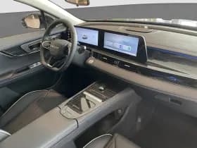 Omoda 5 1.6 T-GDi SHS-H Premium | 1000km range | Pano/schuifdak | 360 Camera! thumbnail 2