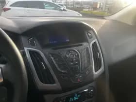 Ford FOCUS Wagon 1.6 TI-VCT Titanium Climate | Cruise | Voorruitverwarming Distributieriem vervangen in 2022 thumbnail 12