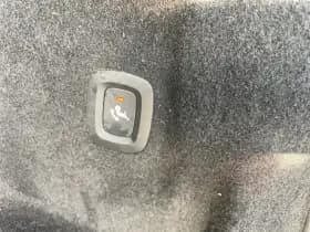 Volvo XC60 2.0 T8 Twin Engine AWD Inscription Elec.stoelen | Dodeh. | Trekhaak | Pano/schuifdak thumbnail 28