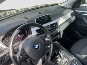 BMW X1 sDrive18i Executive | camera | climate | e. achterklep! thumbnail 11