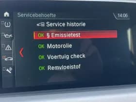 BMW X1 sDrive18i Executive | camera | climate | e. achterklep! thumbnail 17