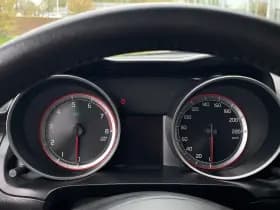 Suzuki Swift thumbnail 12