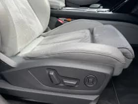 Audi E-tron 50 quattro S edition 71 kWh Pano/Schuifdak | Trekhaak | Carplay | Adap.cruise | Stoelmemory thumbnail 27