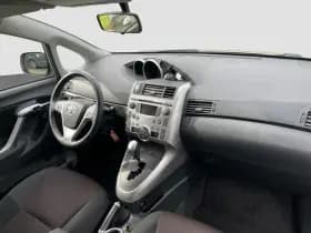 Toyota Verso thumbnail 2