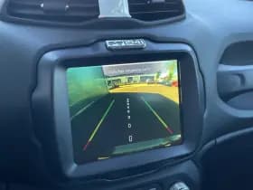 Jeep Renegade thumbnail 16