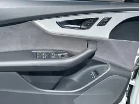 Audi Q8 thumbnail 10