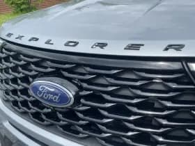 Ford Explorer thumbnail 30